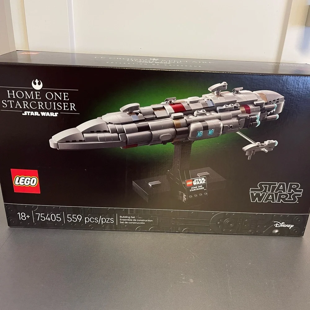 LEGO Star Wars Home One Starcruiser Set (75405) 579 Pieces 18+ NIB